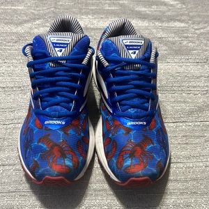 Brooks 2017 Boston Launch 4 Sz 10
